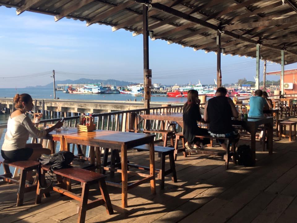 I Na Seaview Hostel Районг Екстериор снимка