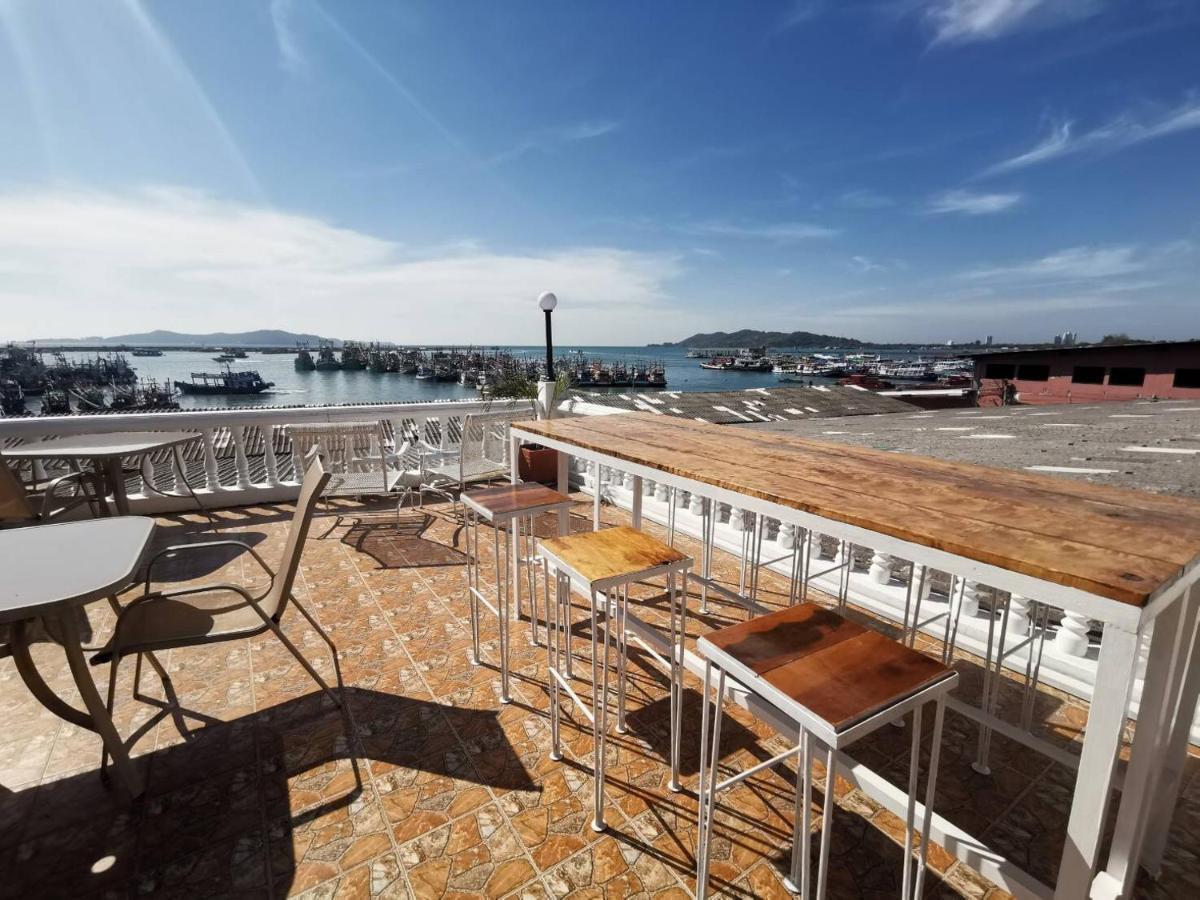I Na Seaview Hostel Районг Екстериор снимка
